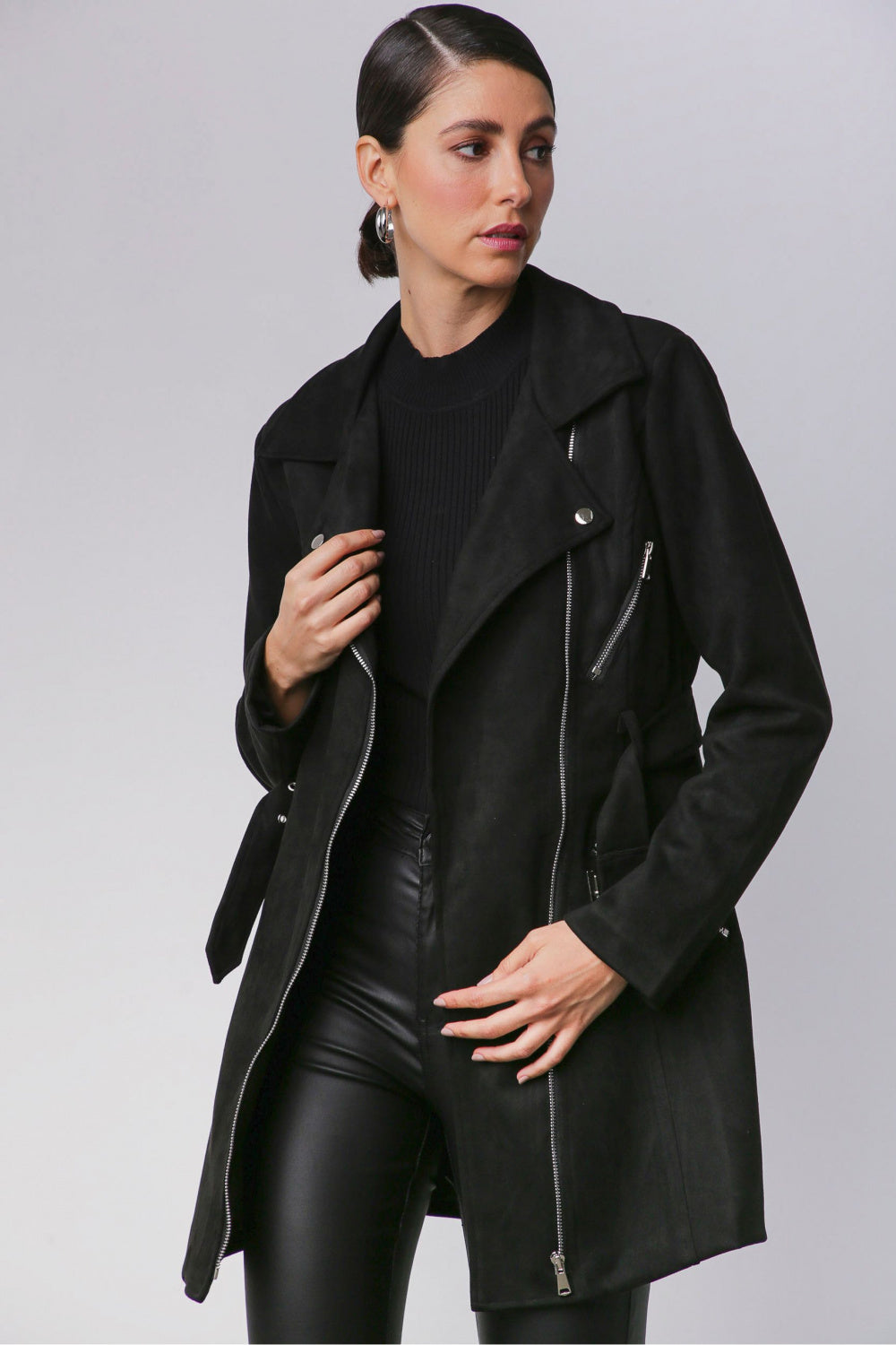 Casaco preto alongado com cinto - Mamô