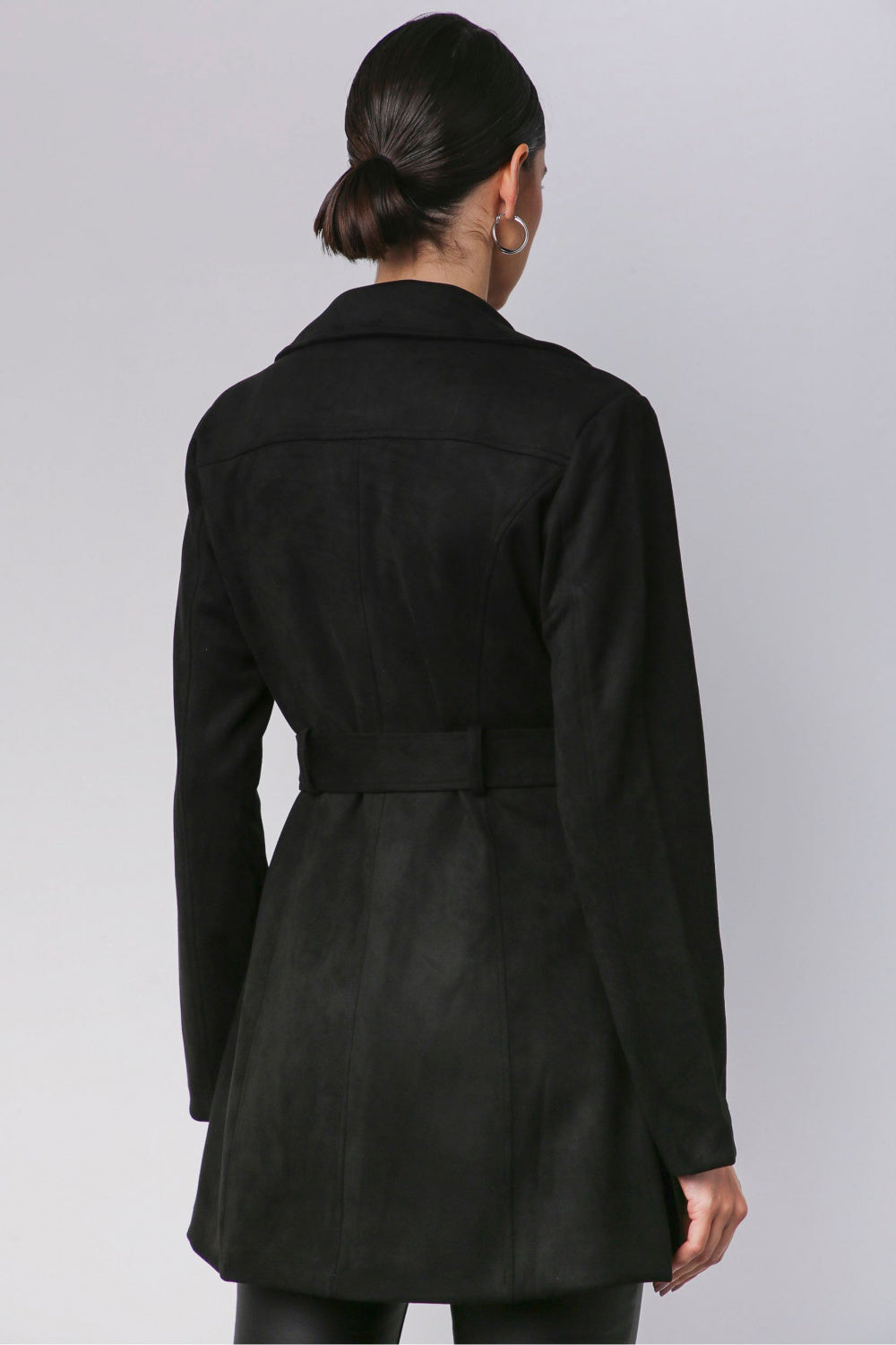 Casaco preto alongado com cinto - Mamô