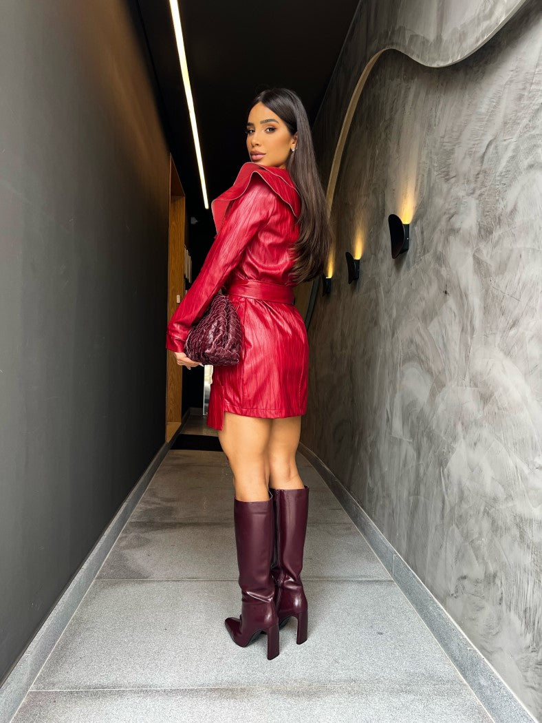 Maxi Coat Chamonix Vermelho com Babados e Cinto em Couro Texturizado